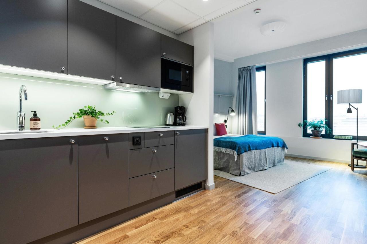 Biz Apartment Bromma Stockholm Eksteriør billede A studio apartment in Stockholm, Sweden